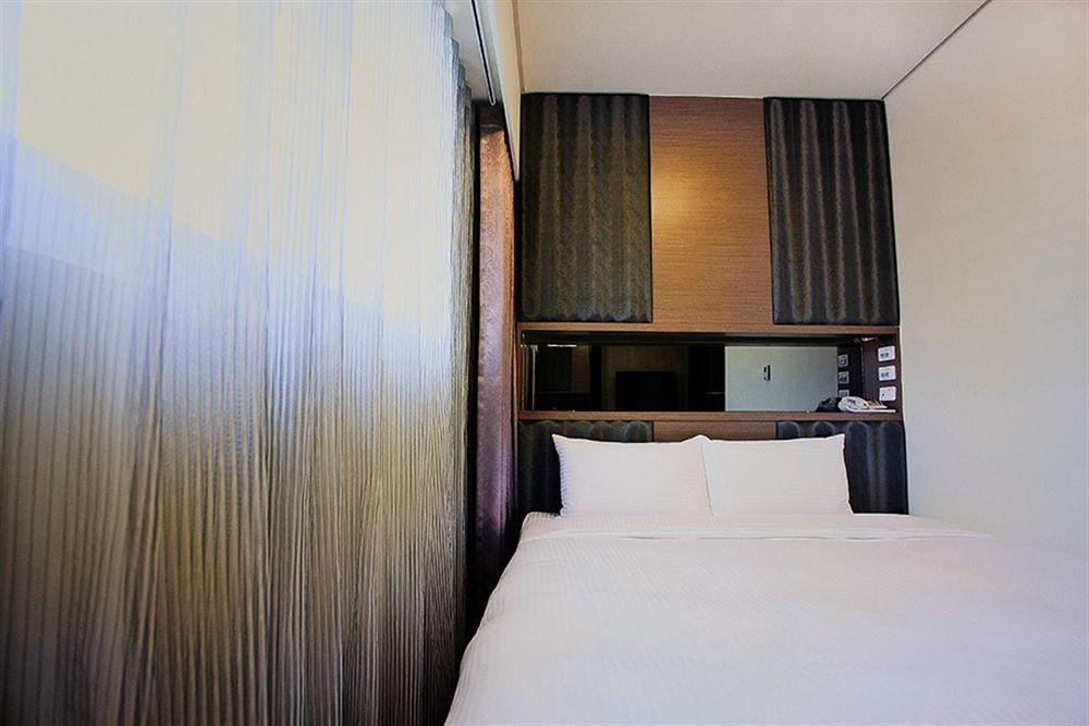 Harmonious Hotel Kaohsiung Exterior photo