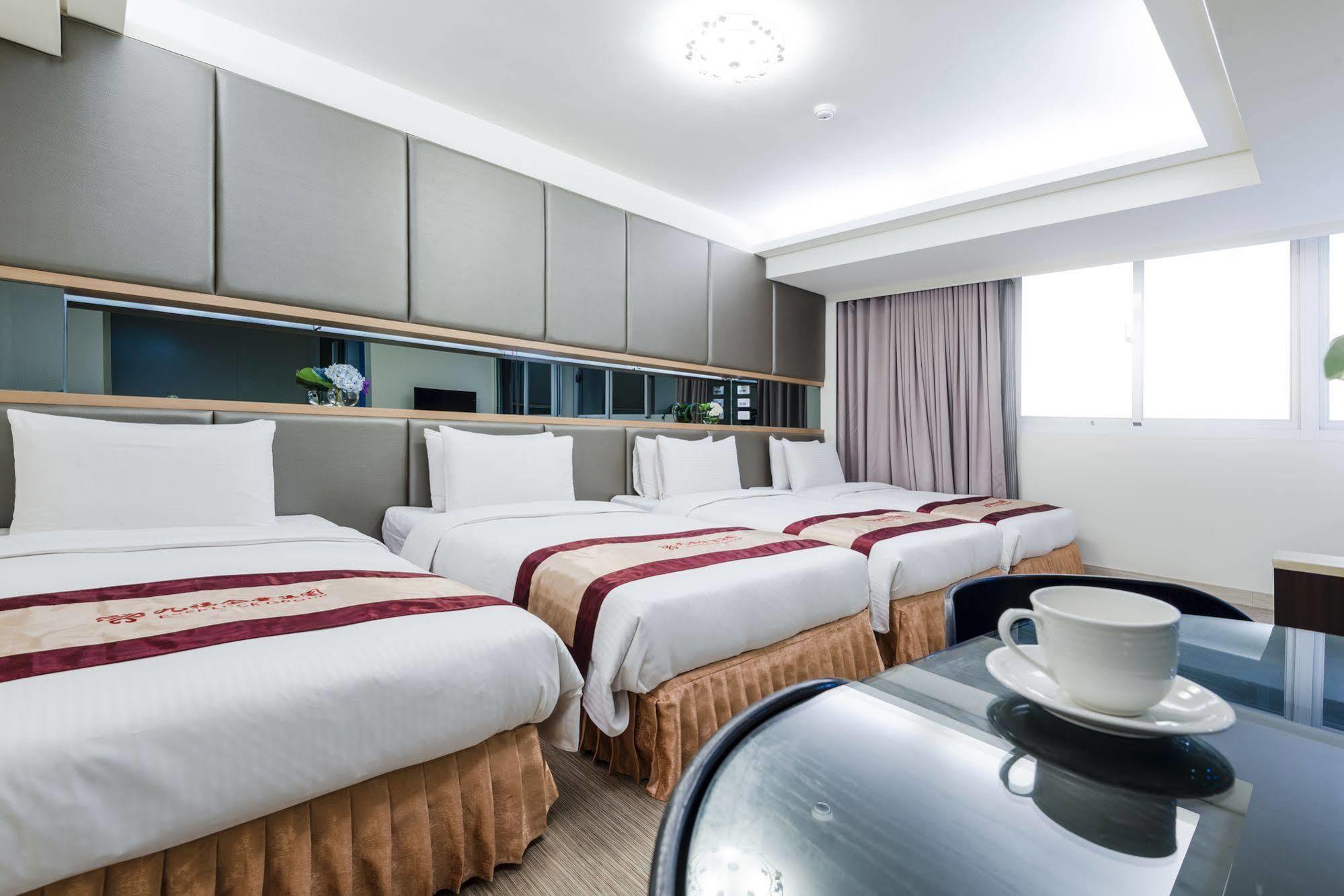 Harmonious Hotel Kaohsiung Exterior photo