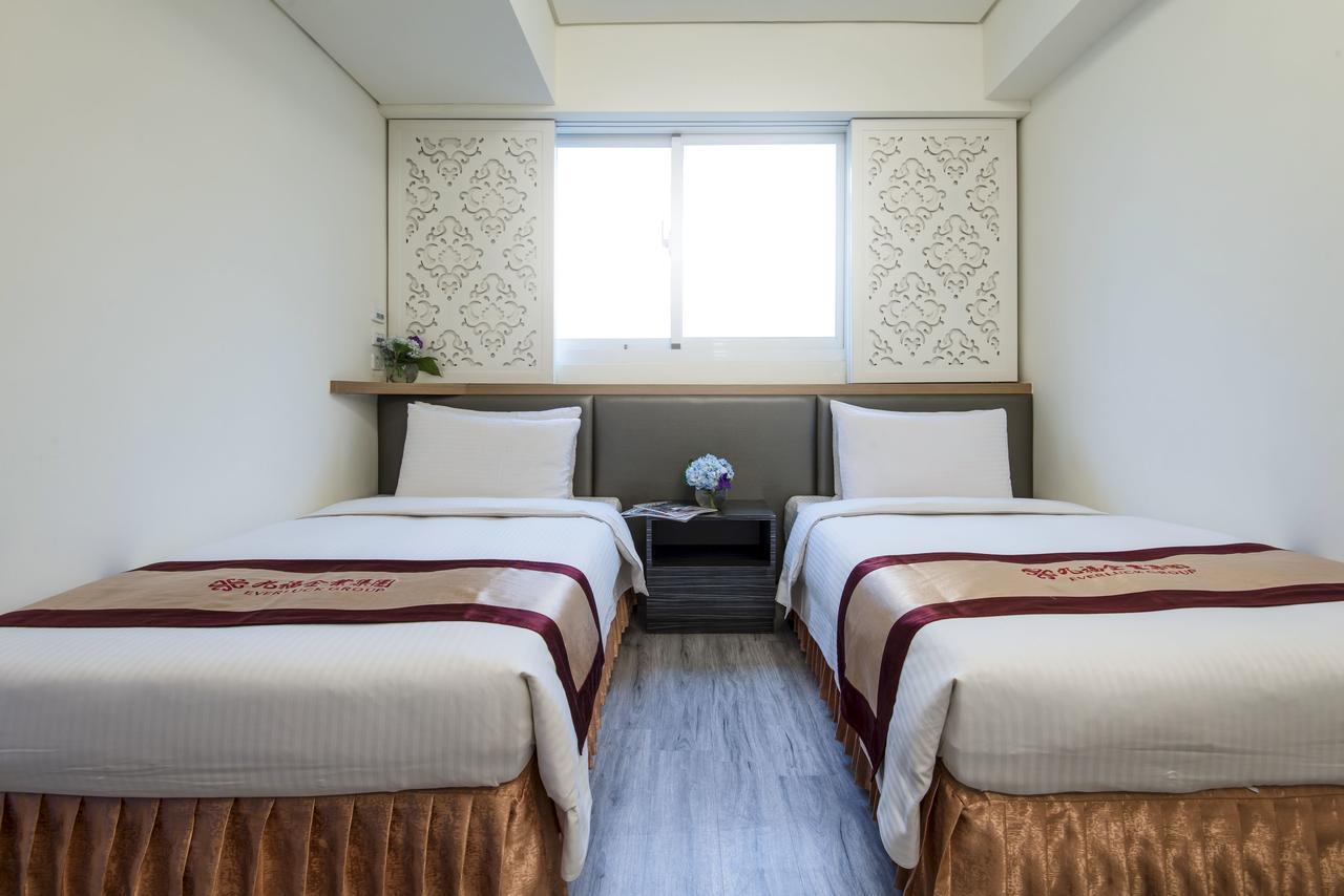 Harmonious Hotel Kaohsiung Exterior photo